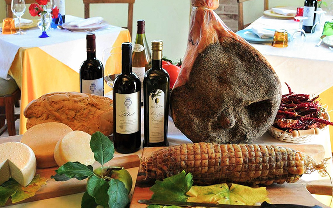 Azienda Agraria Villa Valentina produce vini, olio extravergine di oliva, aceto balsamico, grano, girasole, orzo, patate, ortaggi, frutta per il Ristorante Villa Valentina Umbertide Umbria